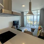 아파트 Sea Breeze Iv